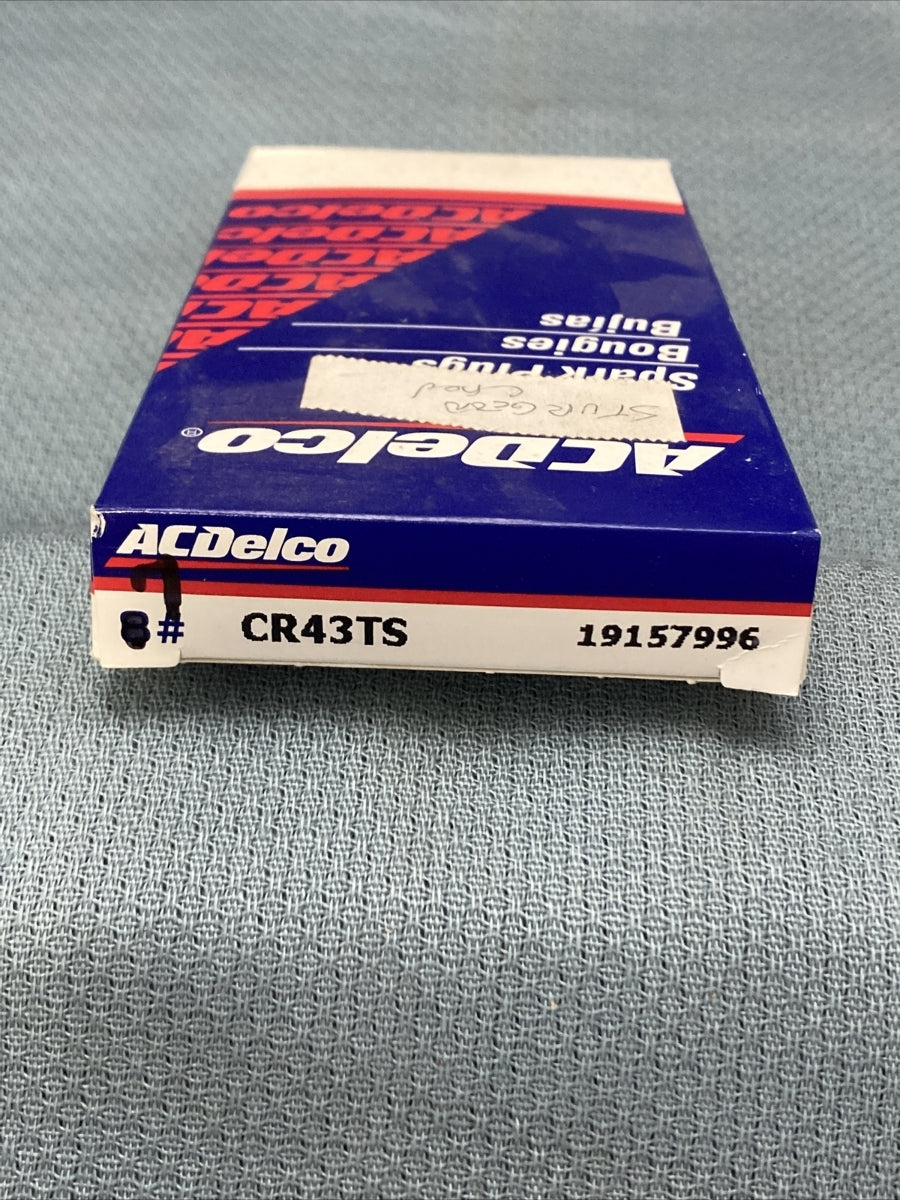 QTY 7 NEW ACDELCO CR43TS SPARK PLUG GM 19157996