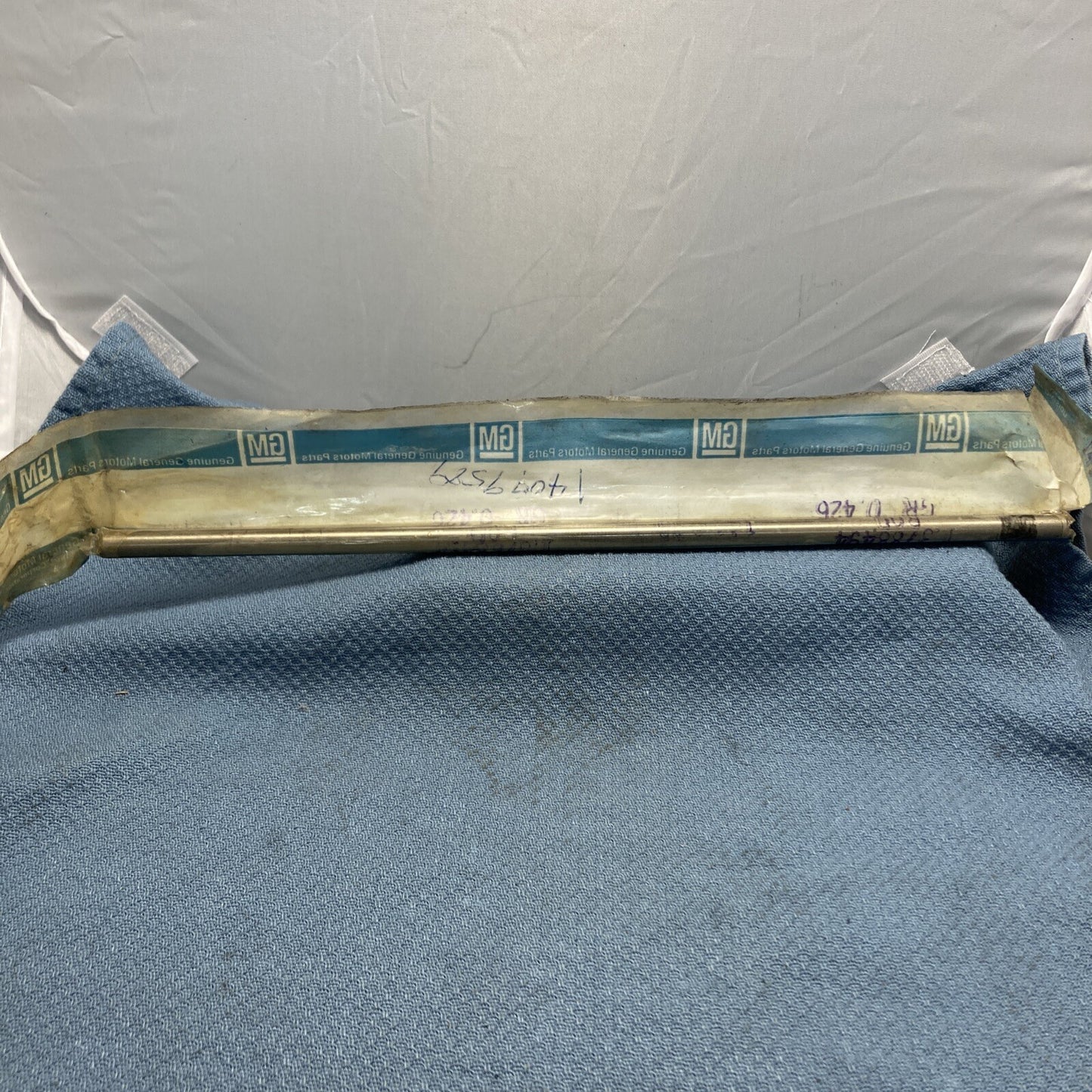 NEW GENUINE GM 3788494 VALVE PUSH ROD 14079589