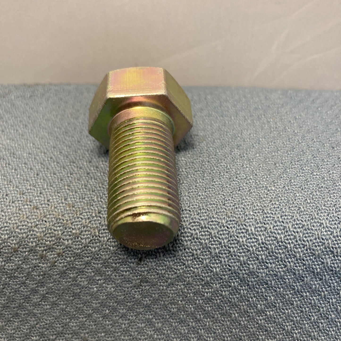 NEW GENUINE GM 94002162 BOLT, PULLEY ISUZU 9-92051630-0