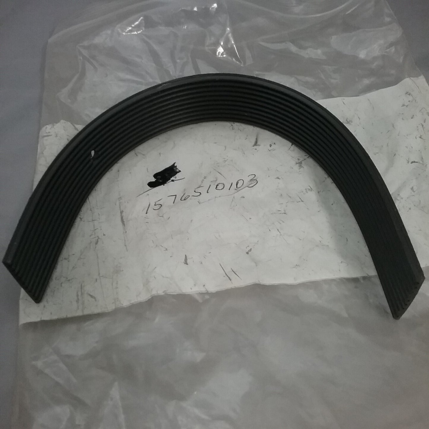 NEW GENUINE Briggs and Stratton 1576500101 RUBBER BAND, TANK