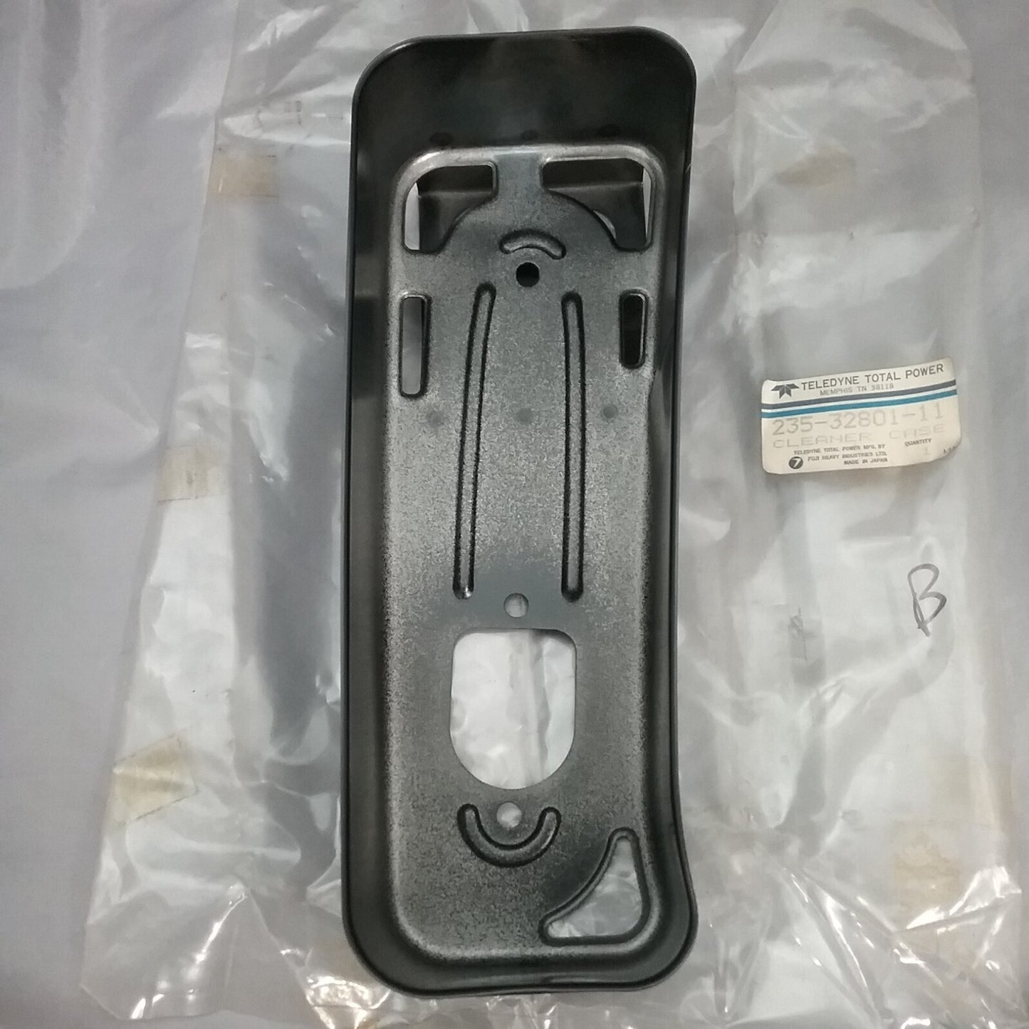 NEW TELEDYNE 235-32801-11 AIR CLEANER CASE SUPERSEDED BY 235-32801-21