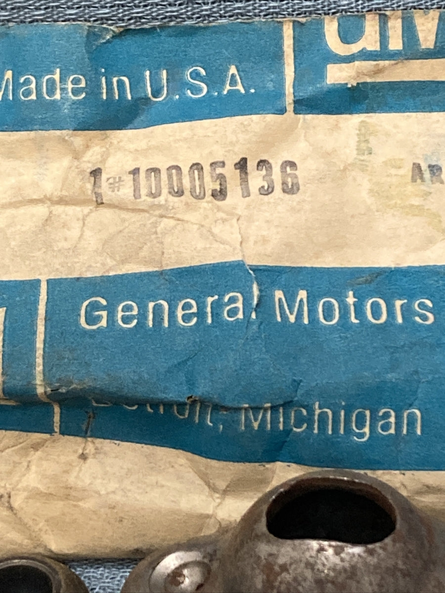 NEW GENUINE GM 10005136 ROCKER ARM ASSEMBLY GR 8.333