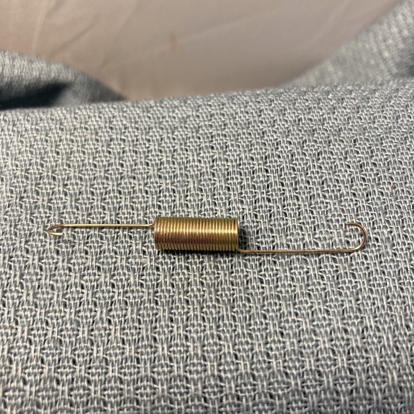 NEW ROBIN SUBARU 226-42801-01 ROD SPRING