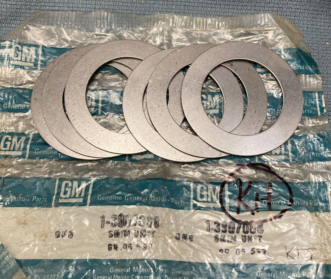 NEW GENUINE GM 3907088 SHIM KIT, DIFFERENTIAL BEARING GR 5.537