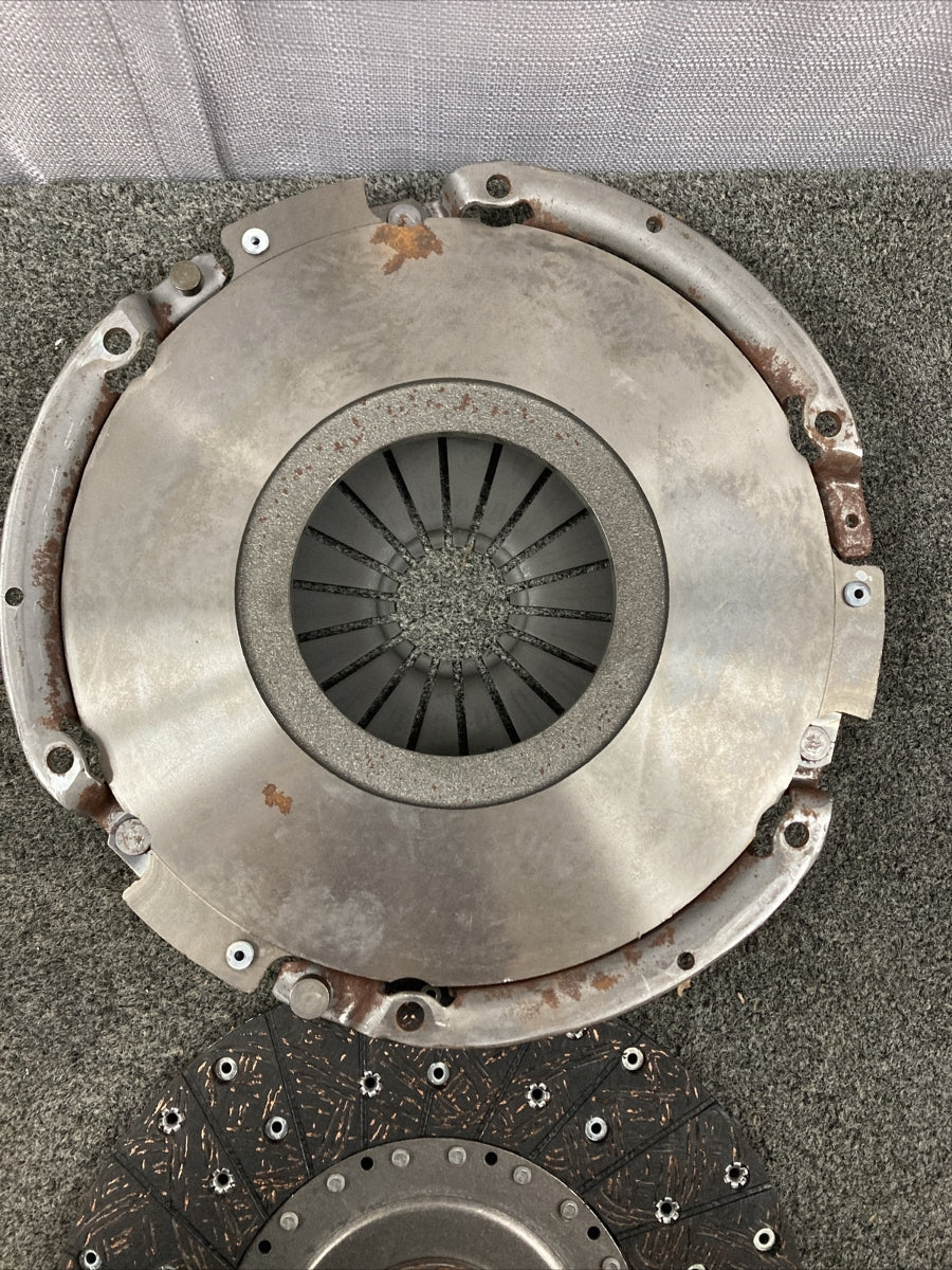 NEW GENUINE GM 12388077 CLUTCH KIT, ENGINE W/COVER GR 0.859