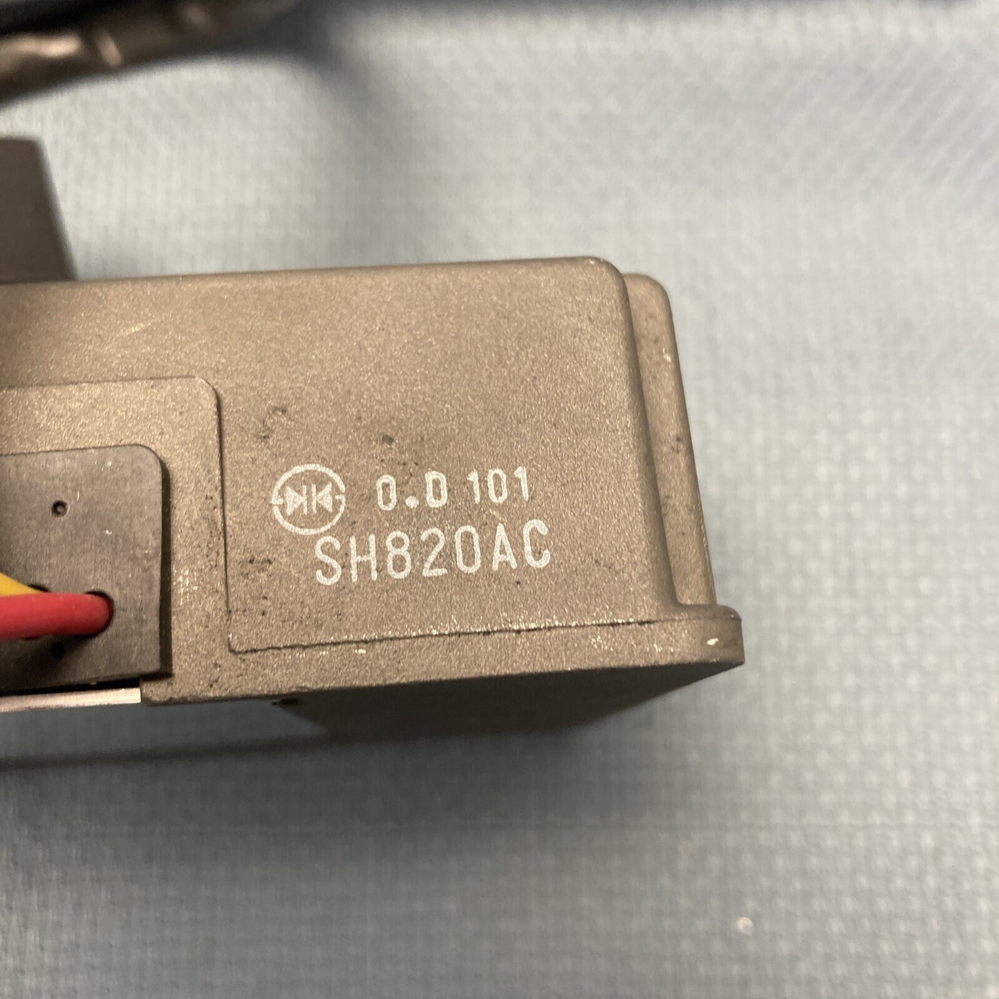 NEW GENUINE VICTORY TRIUMPH T1304040 REGULATOR RECTIFIER, 40A