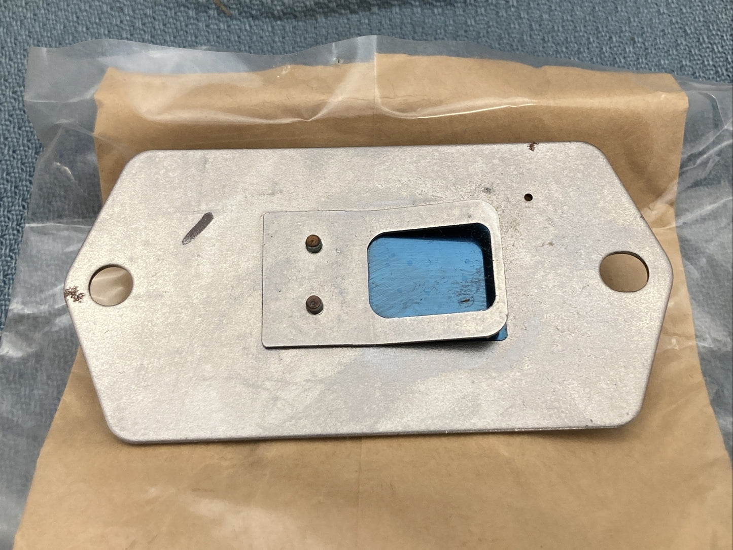 NEW SUBARU ROBIN 214-14301-21 BREATHER PLATE SUPERSEDES 214-14301-01