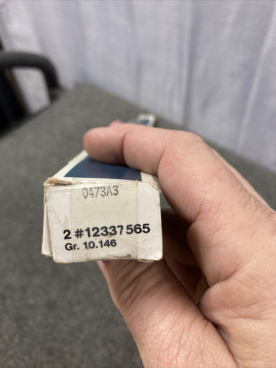 NEW GENUINE GM 12337565 INSERT, WINDSHIELD WIPER BLADE GR 10.146