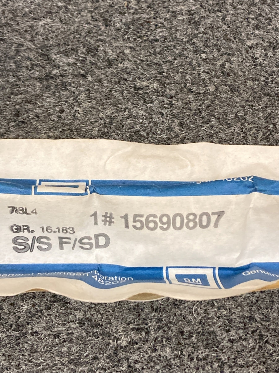 NEW GENUINE GM 15690807 SEAL ASM, SIDE FR DOOR GLASS INNER *BLACK GR 16.183