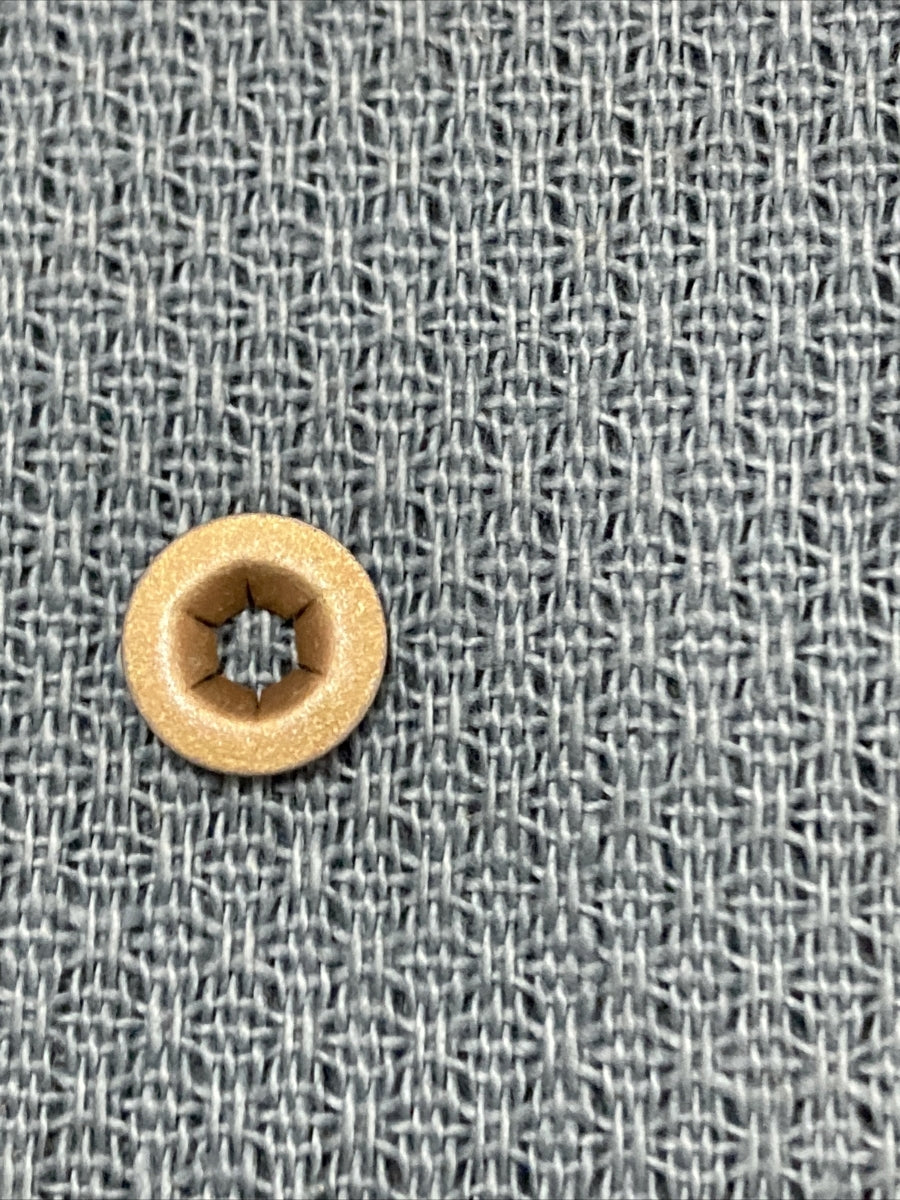 NEW GENUINE GM 11514882 NUT, PUSH ON FILLER TO FR END PANEL SOURCE: P 1995-1999