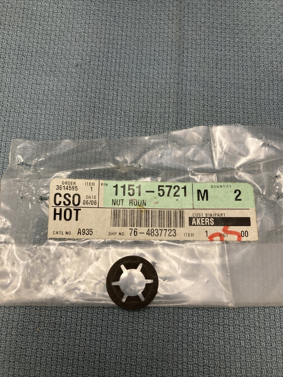 NEW GENUINE GM 11515721 NUT, ROUND PUSH ON TYPE E