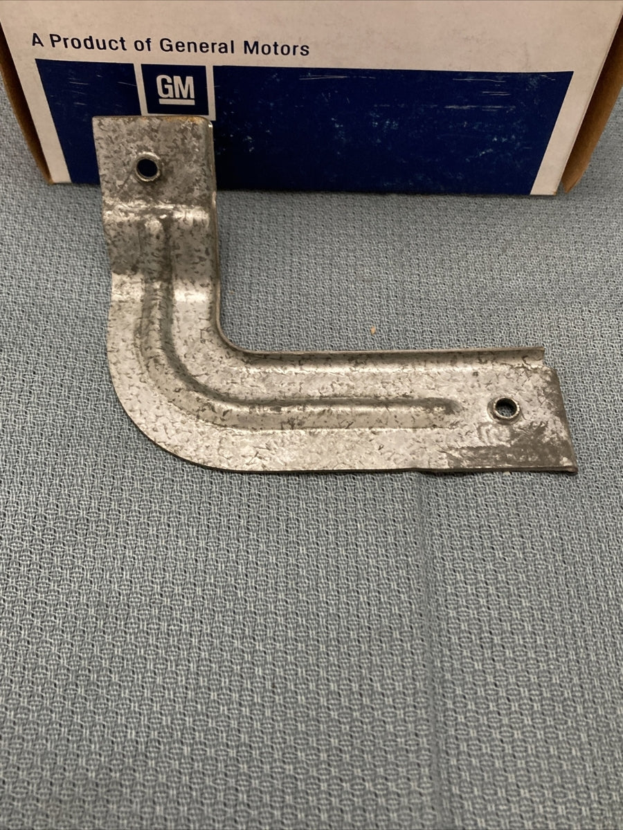 NEW GENUINE ACDELCO/GM 22510677 BRACKET, ELECTRIC ANTENNA LOWER MOUNT GR 9.647