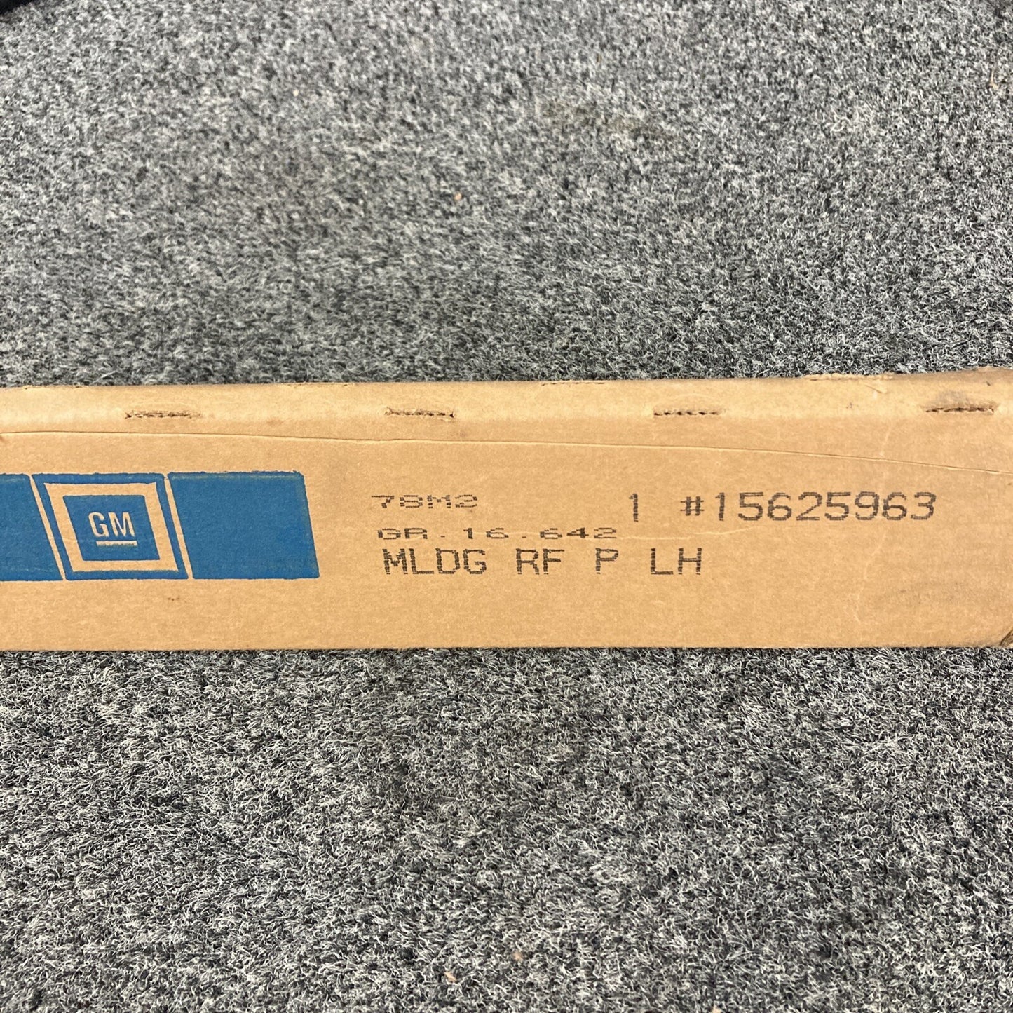 NEW GENUINE GM 15625963 ROOF DRIP RAIL MOLDING GR 16.642