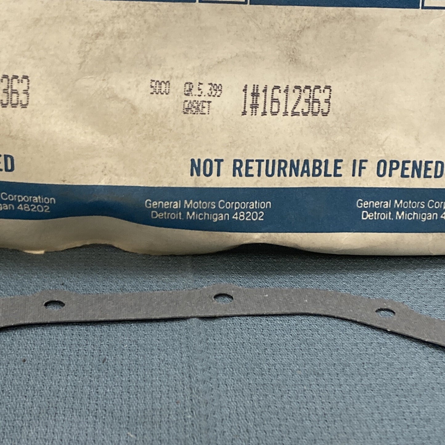 NEW GENUINE GM 1612363 GASKET, DIFFERENTIAL CARRIER COVER GR 5.399