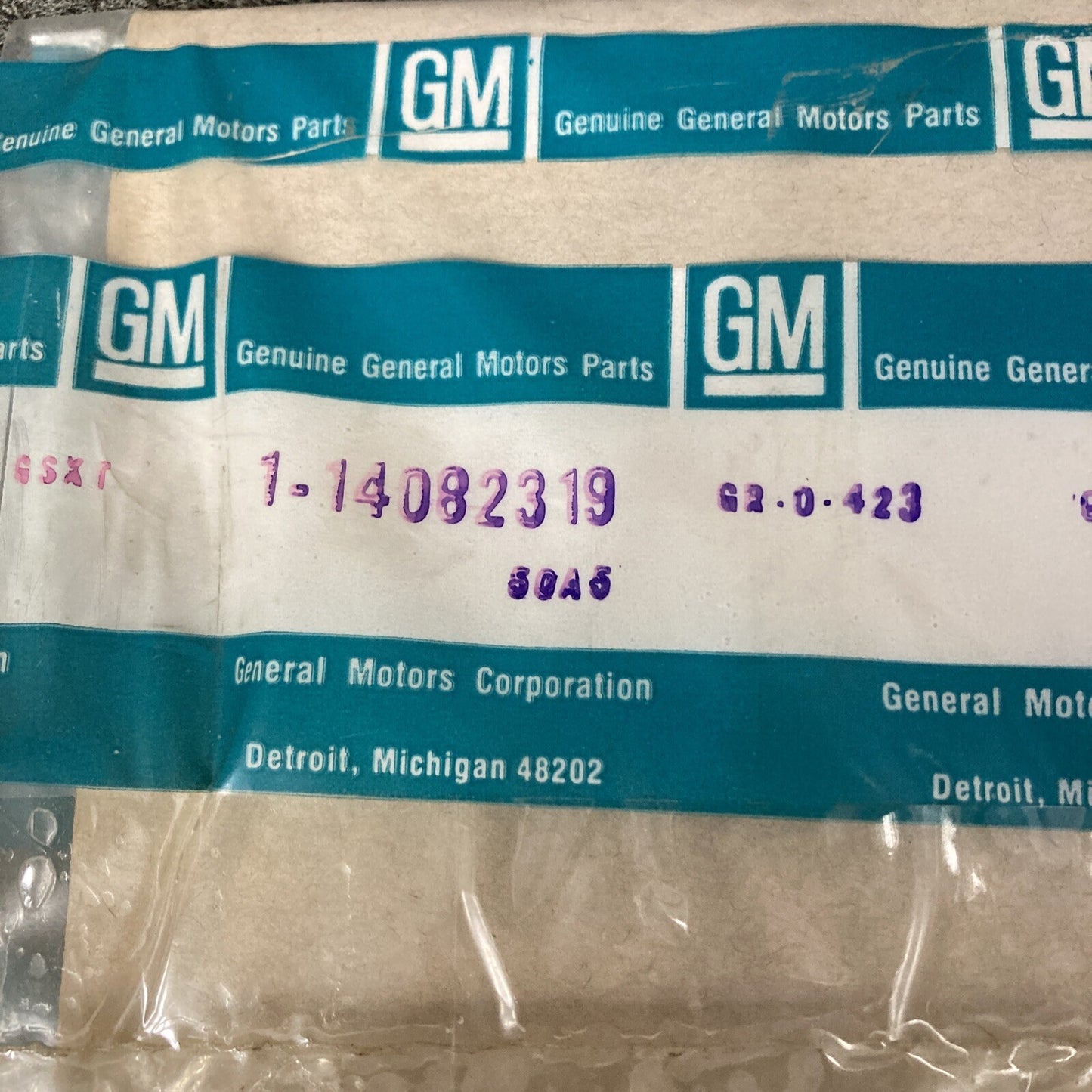NEW GENUINE GM 14082319 GASKET, VALVE ROCKER ARMATURE COVER (FREE OF ASBESTOS)