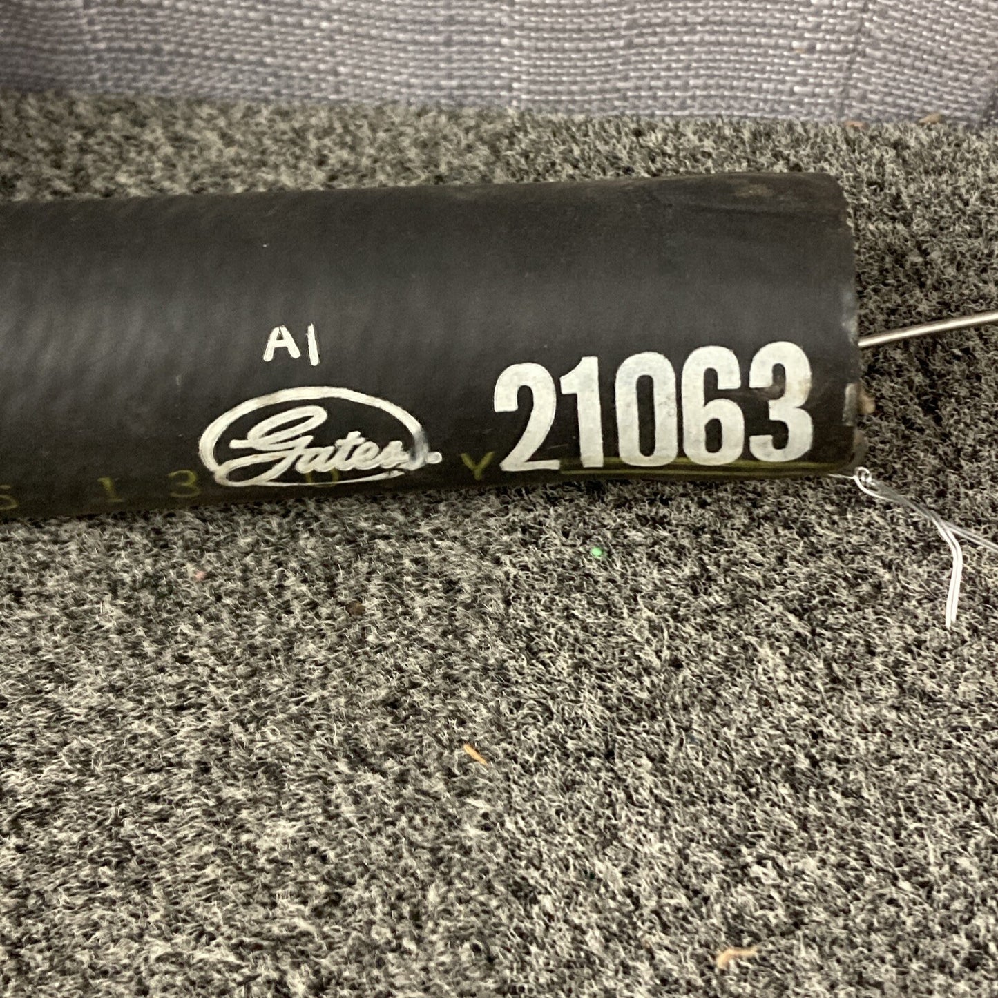 NEW GENUINE GATES 21063 MOLDED COOLANT HOSE