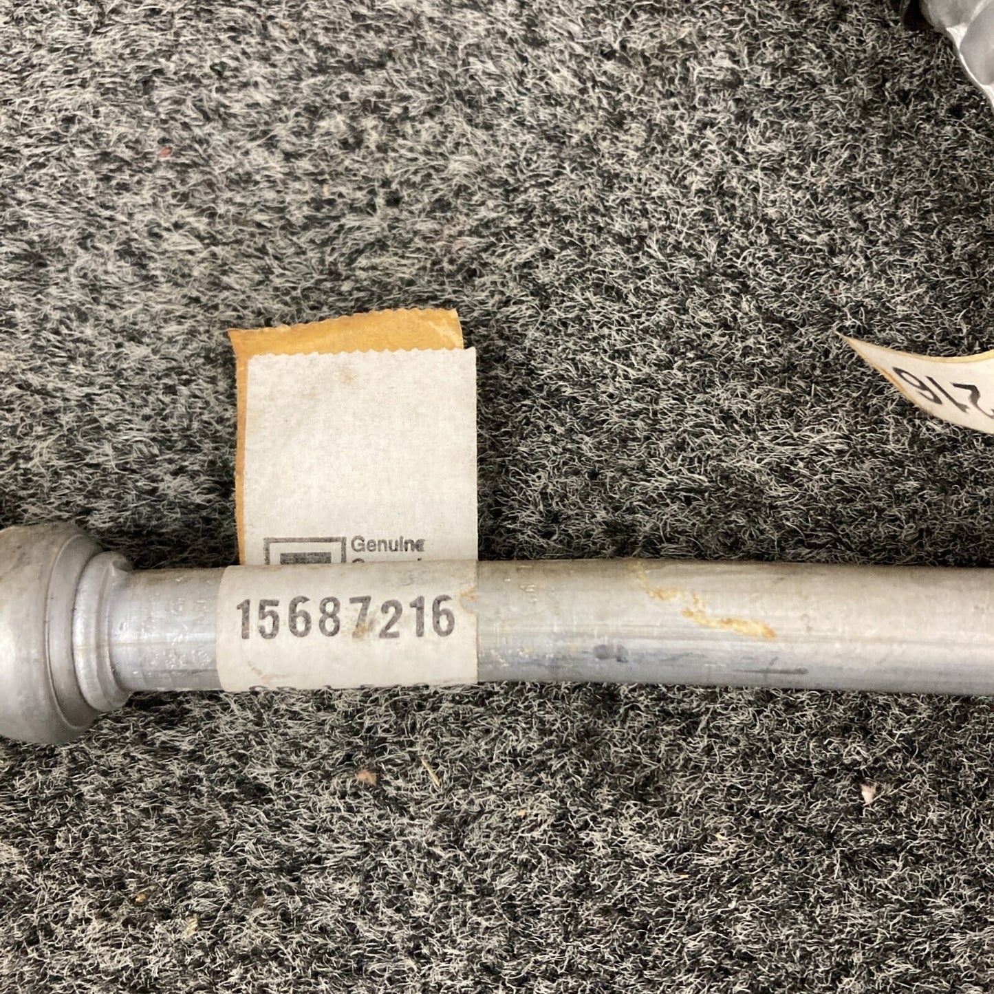 NEW GENUINE GM 15687216 HOSE ASSEMBLY, ENGINE OIL COOLER OUTLET GR 1.540