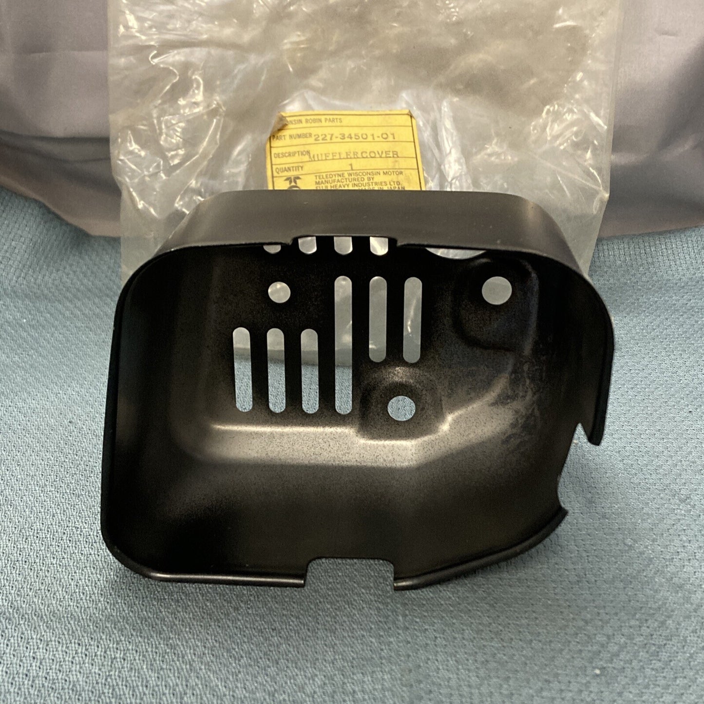 NEW WISCONSIN ROBIN 227-34501-01 MUFFLER COVER *BLACK