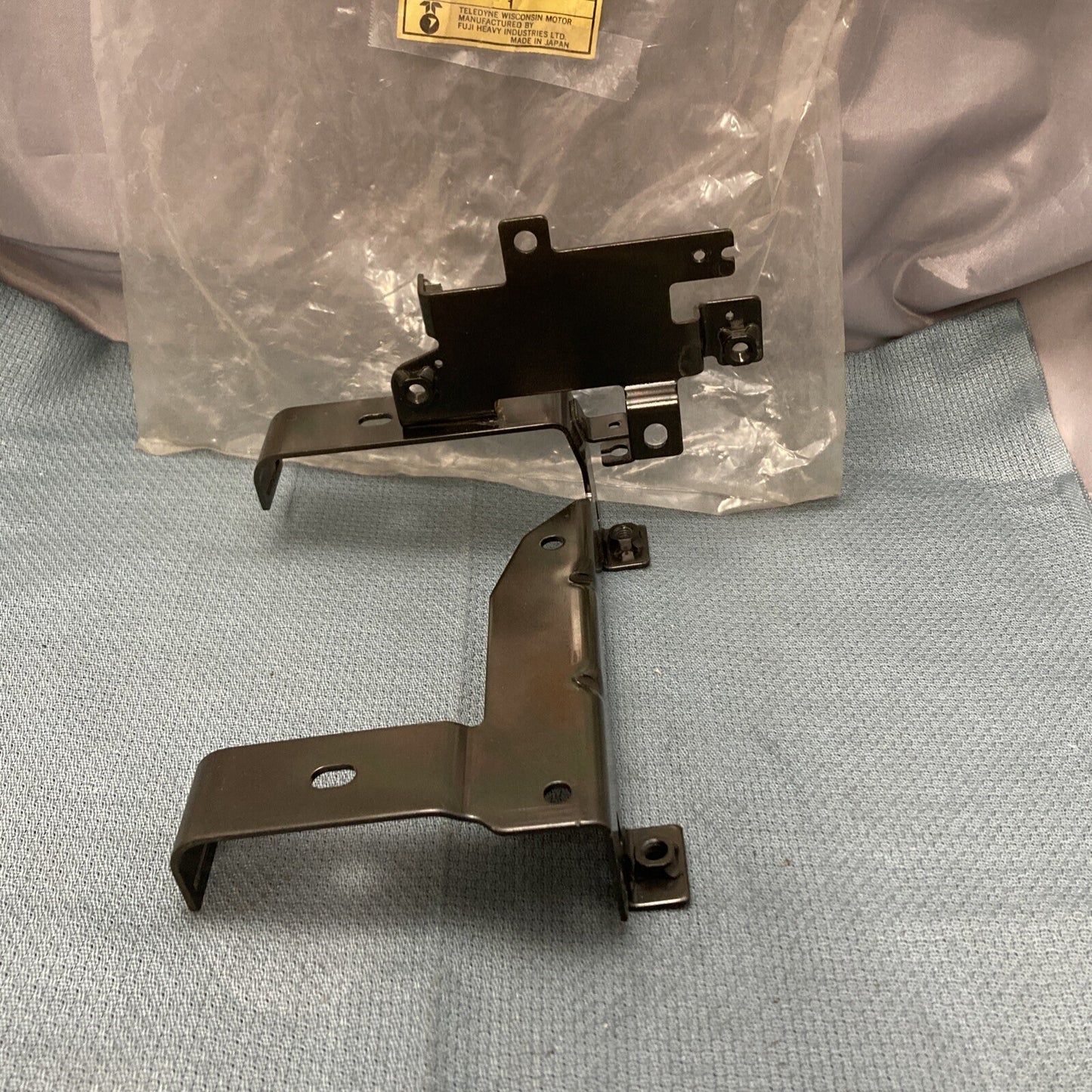 NEW WISCONSIN ROBIN 226-62001-01 FUEL TANK BRACKET