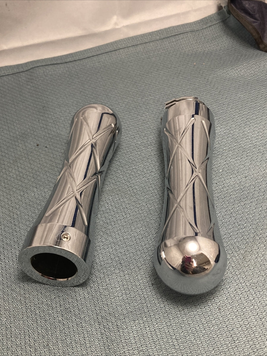 NEW CUSTOM CHROME BILLET STYLE HANDLEBAR GRIPS 1"