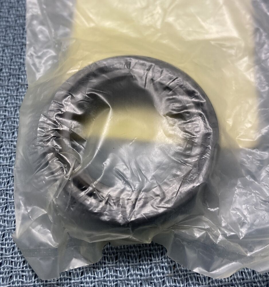 NEW GENIUNE SUZUKI 51153-03400 Oil Seal PROCEDING 51153-46100, 51153-46101