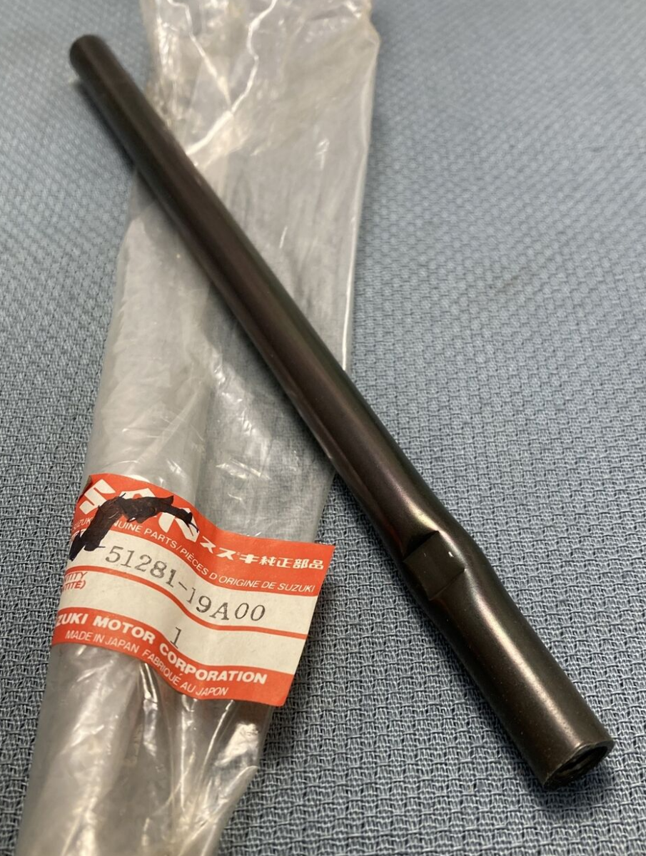 NEW GENIUNE SUZUKI 51281-19A00 Tie Rod, Steering