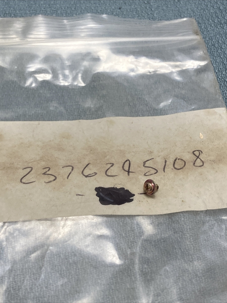 NEW REPLACES SUBARU ROBIN 2376245108 SCREW BV15/12104