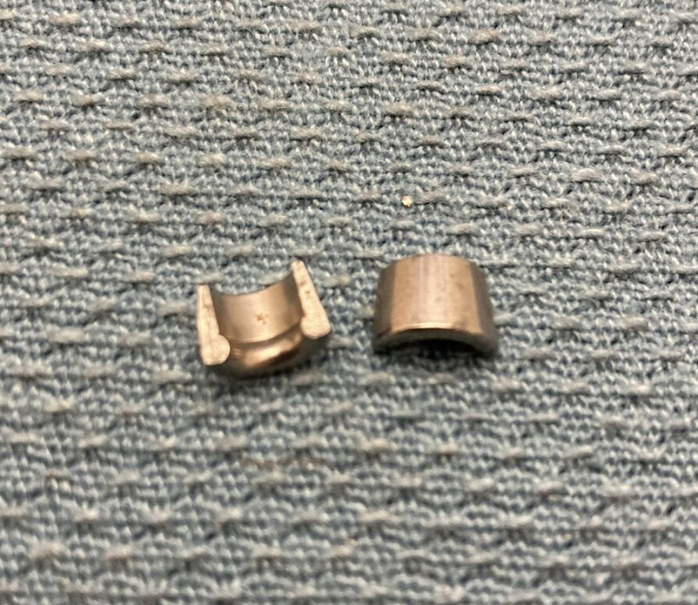 QTY 2 NEW GENIUNE SUZUKI 12932-24400 Cotter, Valve