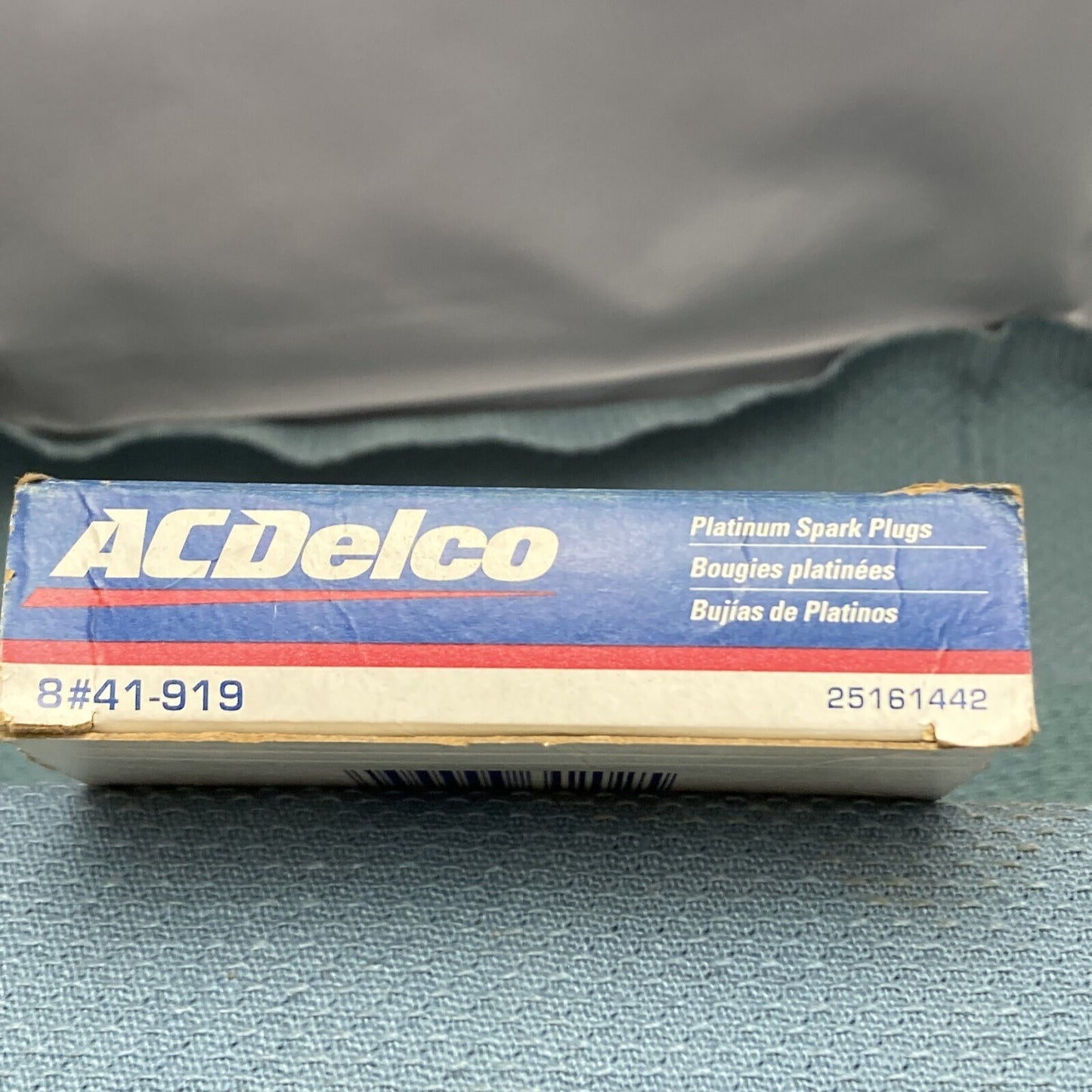 QTY 8 NEW ACDELCO 41-919 PROFESSIONAL SPARK PLUG GM 25161442