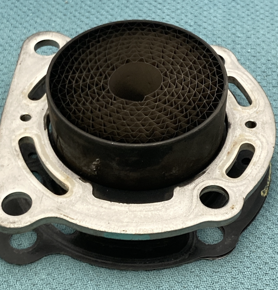 NEW GENIUNE KAWASAKI 16104-0012 ELEMENT, FUEL FILTER