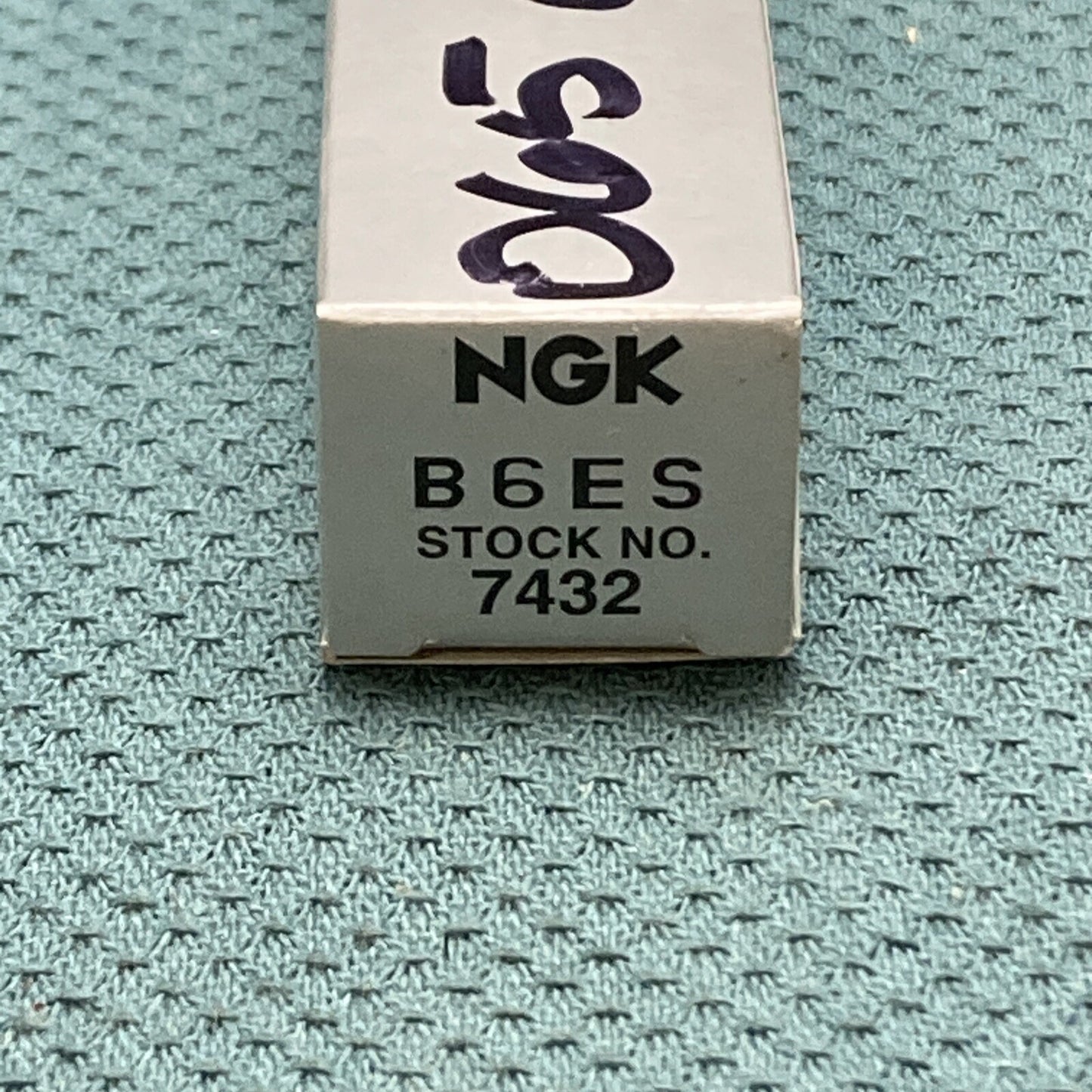 NEW NKG 065-01401-00 SPARK PLUG