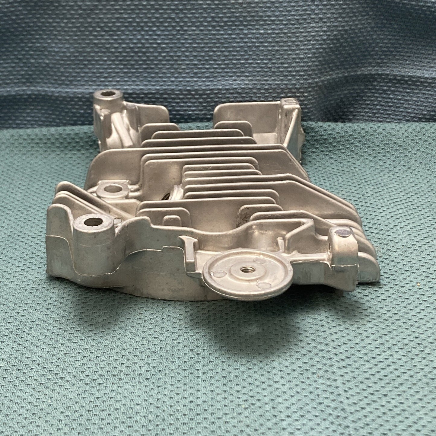 NEW GENUINE SUBARU ROBIN 227-13001-13 CYLINDER HEAD