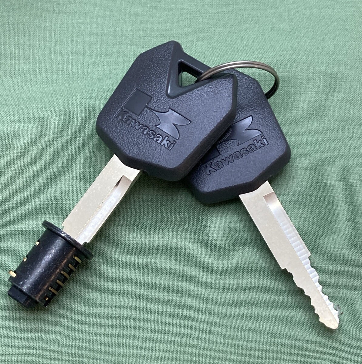 NEW GENUINE KAWASAKI 21007-5057 Rotor, Lock, Tank Cap