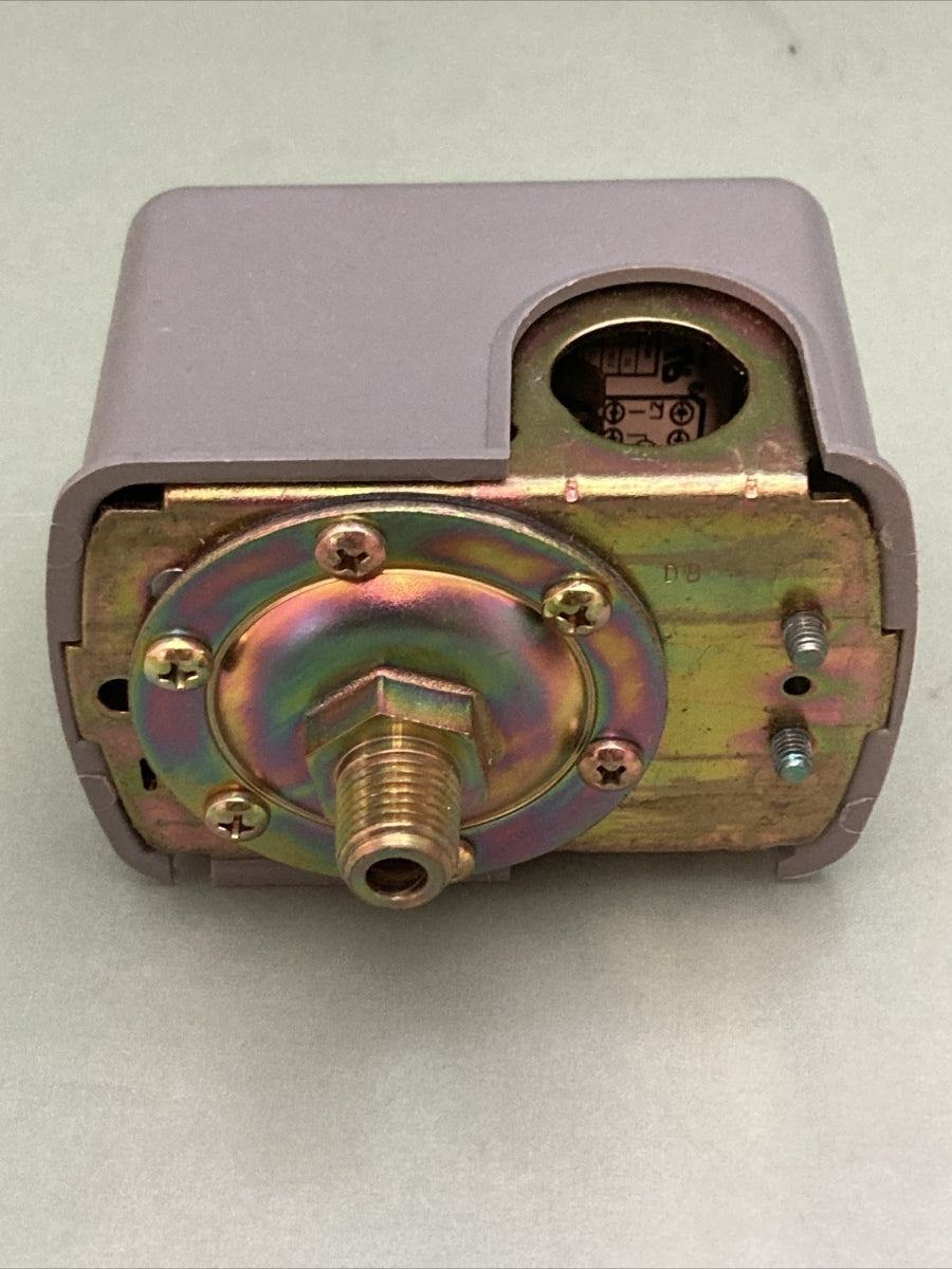 NEW GENUINE PUMPTROL PRESSURE SWITCH TYPE: FSG9J21 CLASS:9013 FORM:U