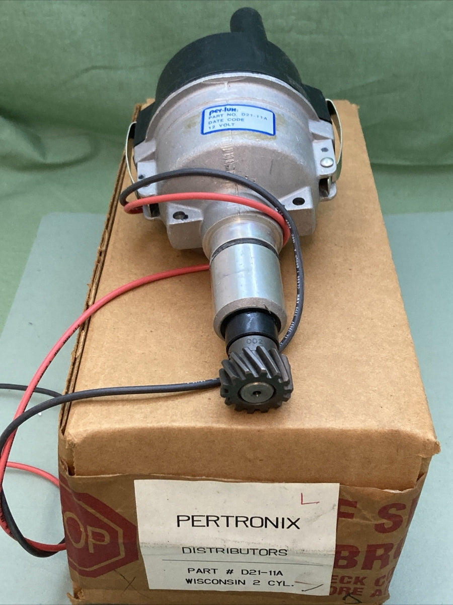 NEW GENUINE PERTRONIX D21-11A DISTRIBUTOR for Wisconsin 2 Cylinder Odd Fire