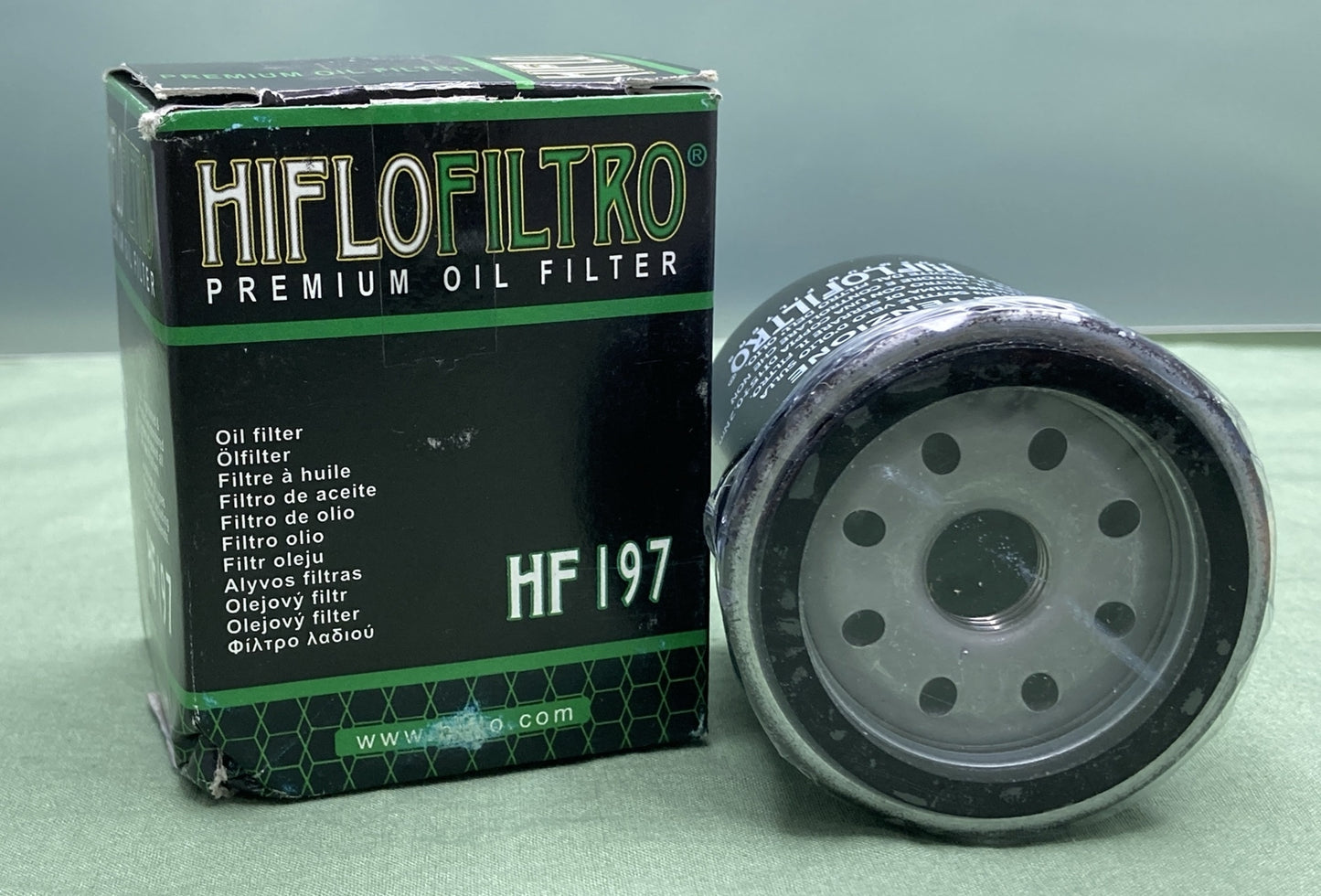 NEW GENUINE HIFLOFILTRO HF197 OIL FILTER