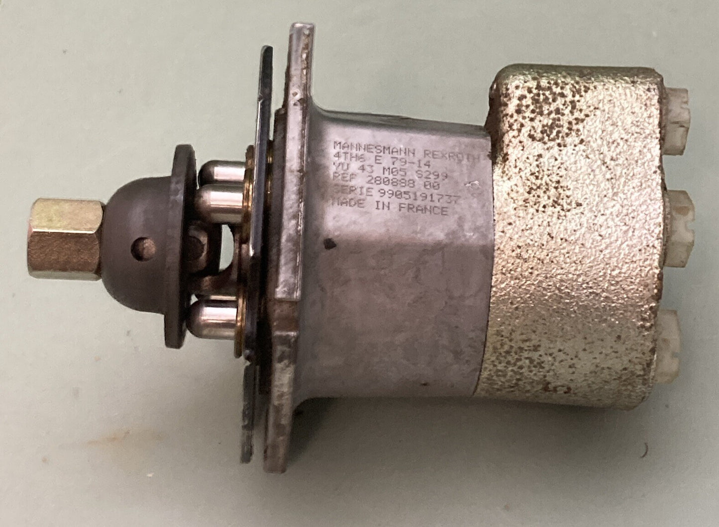 MANNESMANN REXROTH 4TH6 E 79-14 YU 43 M05 S299 HYDRAULIC PILOT CONTROL UNIT BASE
