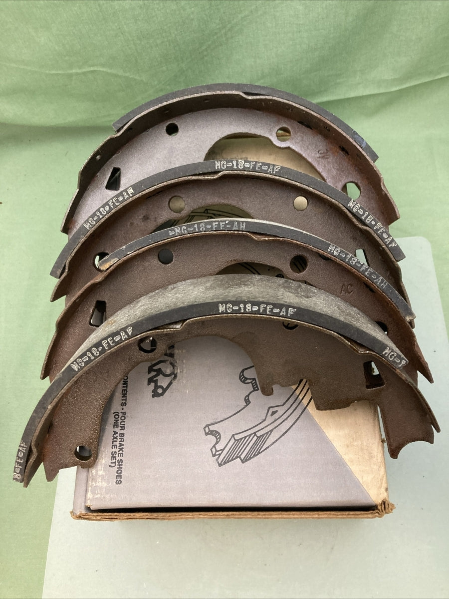 NEW REPLACES GRIZZLY MG-18-FE-AF BRAKE PADS, 472