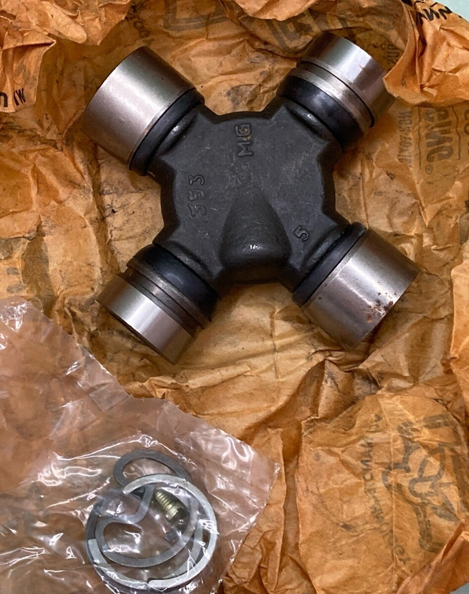 New MOOG UNIVERSAL JOINT U-JOINT 265 FORD/MERCURY