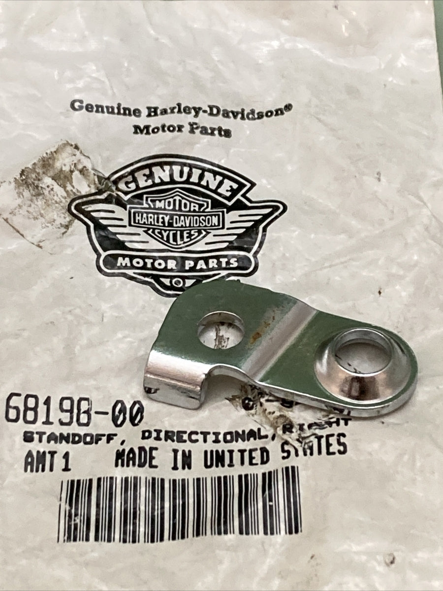 NEW GENUINE HARLEY DAVIDSON 68198-00 STANDOFF DIRECTIONAL RIGHT