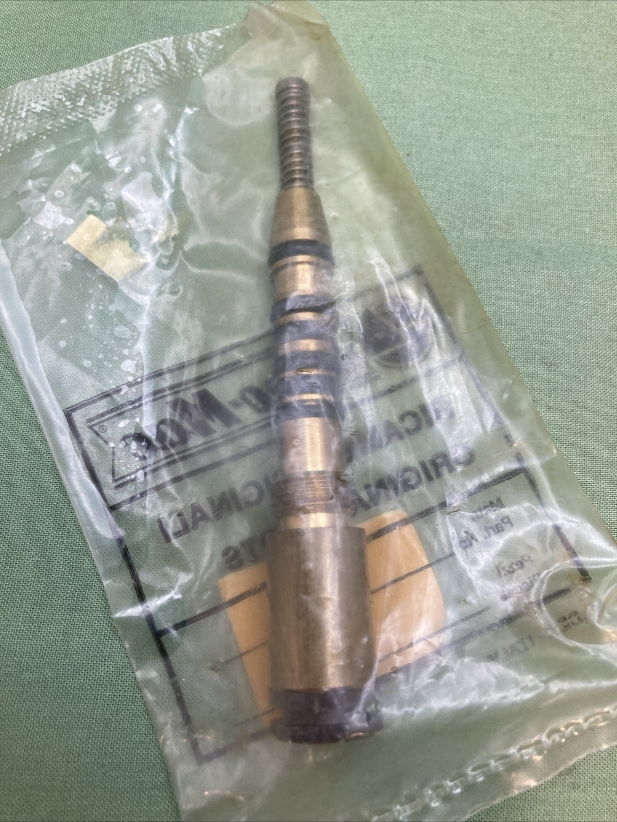 NEW GENUINE OLEO MAC CHAINSAW 945-00287 OIL PUMP