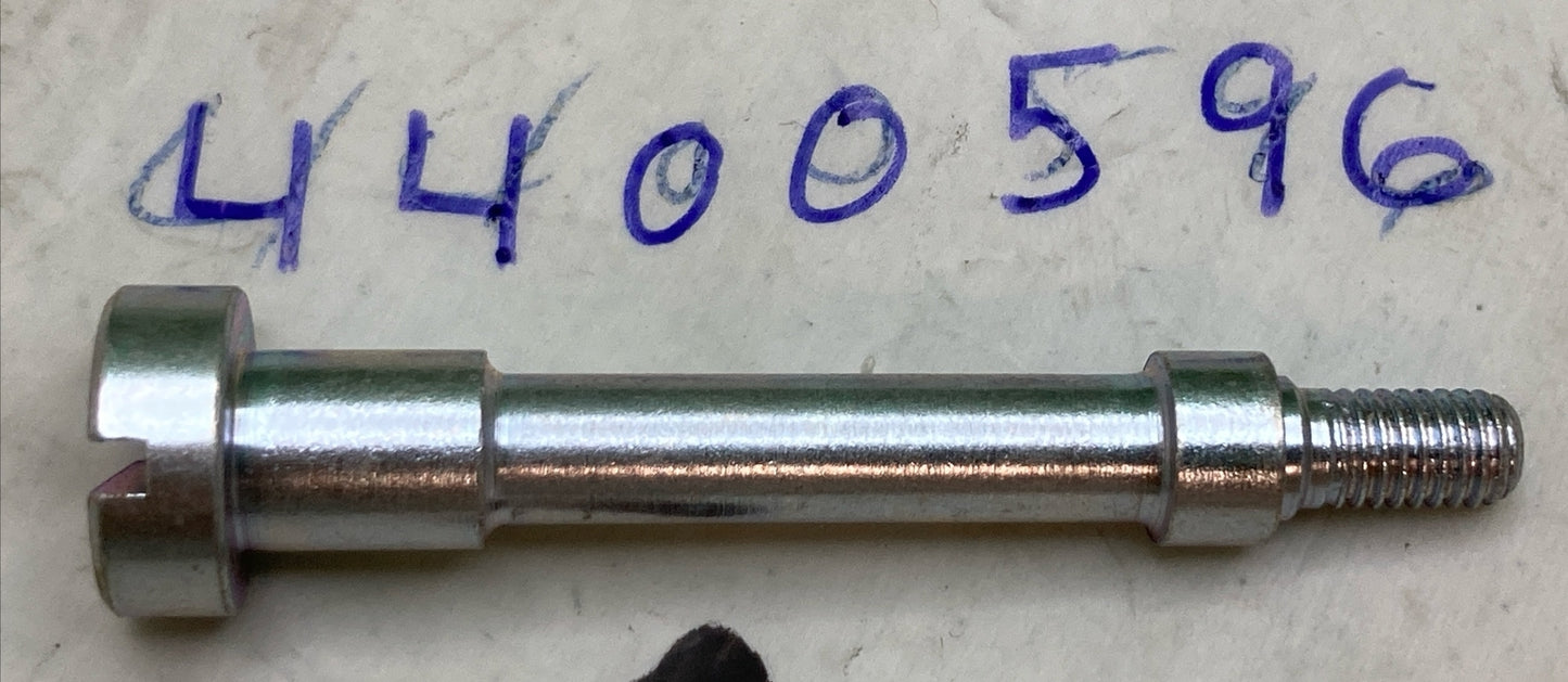 NEW REPLACES EFCO 4400596 SCREW