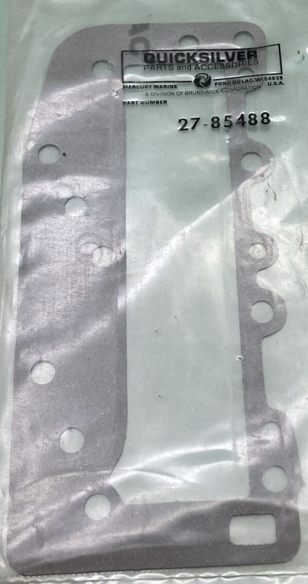 New GENUINE QUICKSILVER 27-85488 BAFFLE PLATE TO EXHAUST COVER GASKET