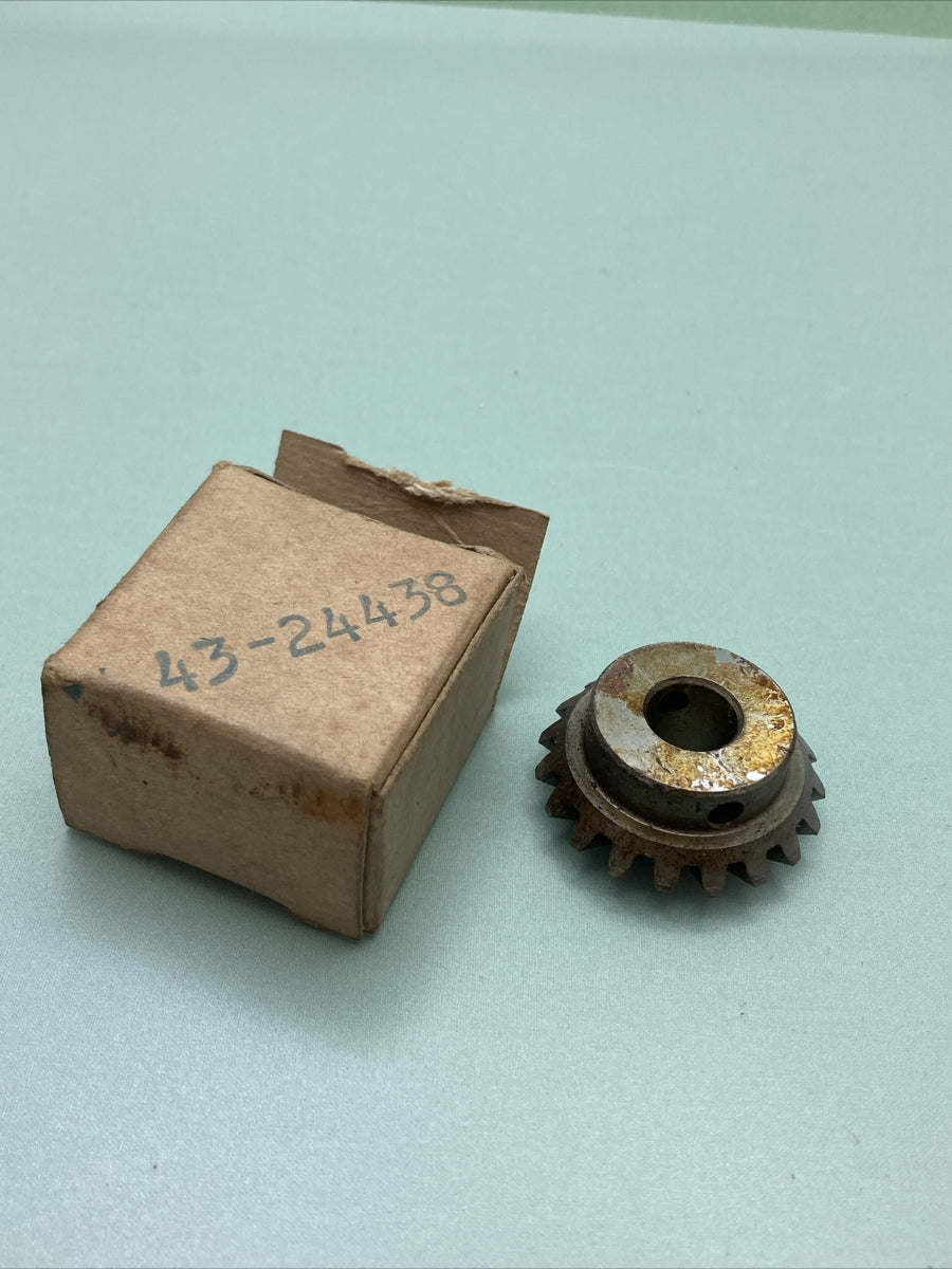 New MERCURY 43-24438 PROP GEAR