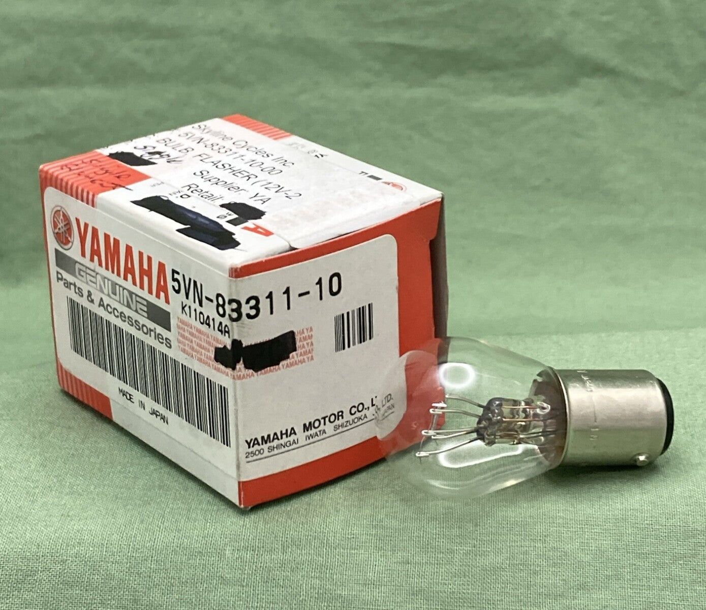 NEW GENUINE YAMAHA 5VN-83311-10 Bulb, Flasher (12V - 21W) CLEAR