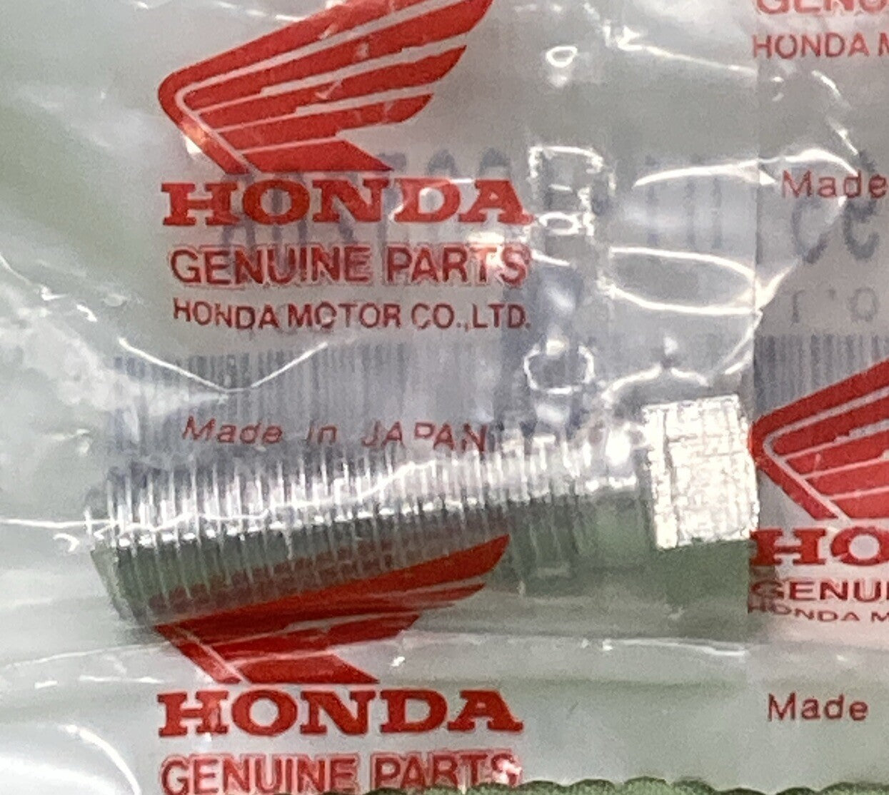 NEW GENUINE HONDA 93101-10032-0B HANDLEBAR TOP BRIDGES Bolt, Hex. (10X32)