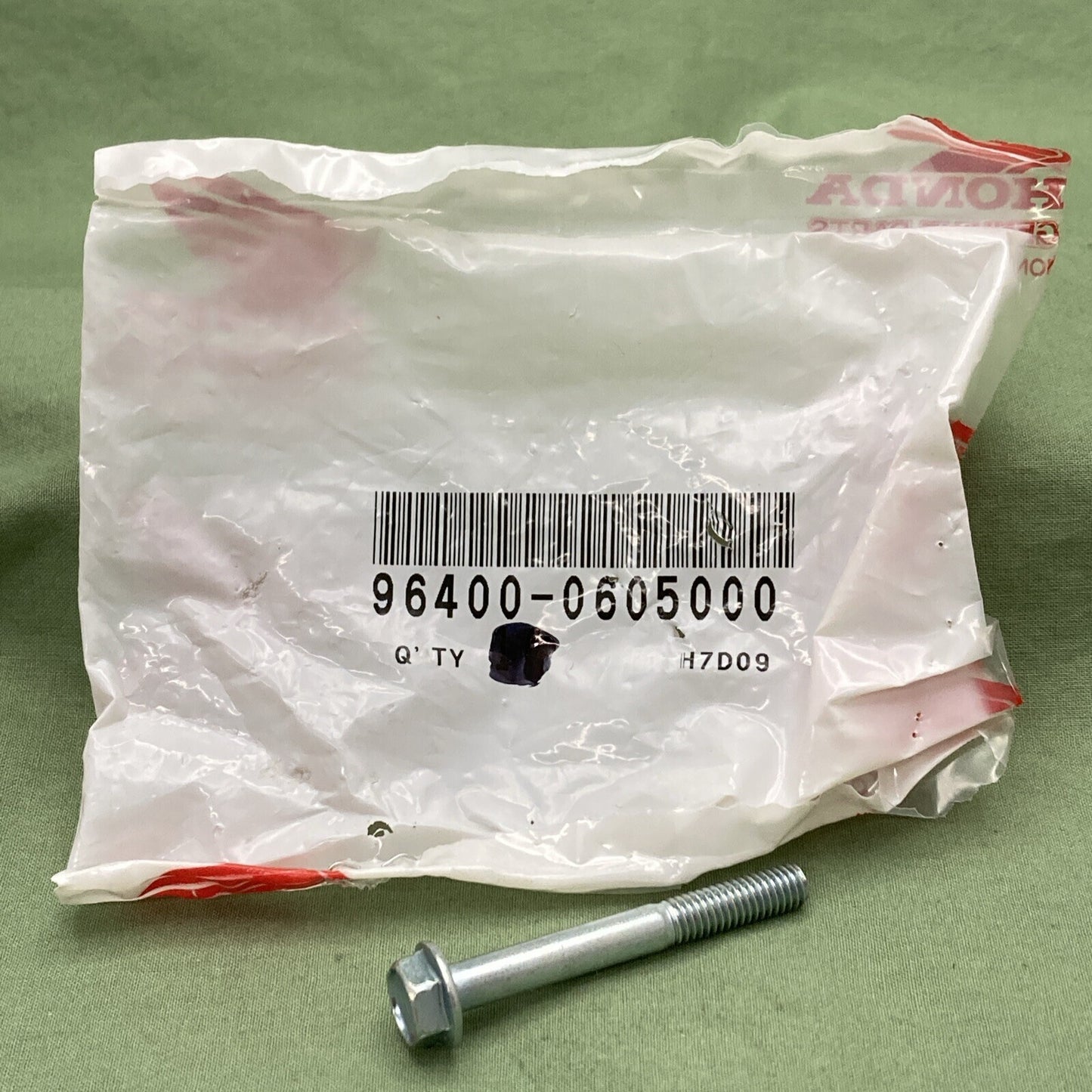 NEW GENUINE HONDA 96400-0605000 SWINGARM Bolt, Flange (6X50)