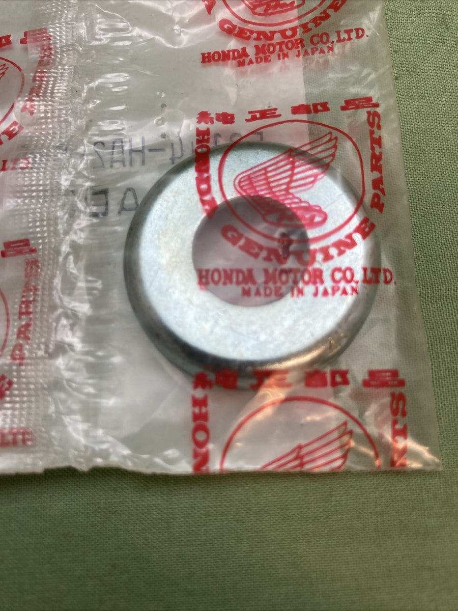 NEW GENUINE HONDA 52144-HA2-005 CAP, DUST SEAL
