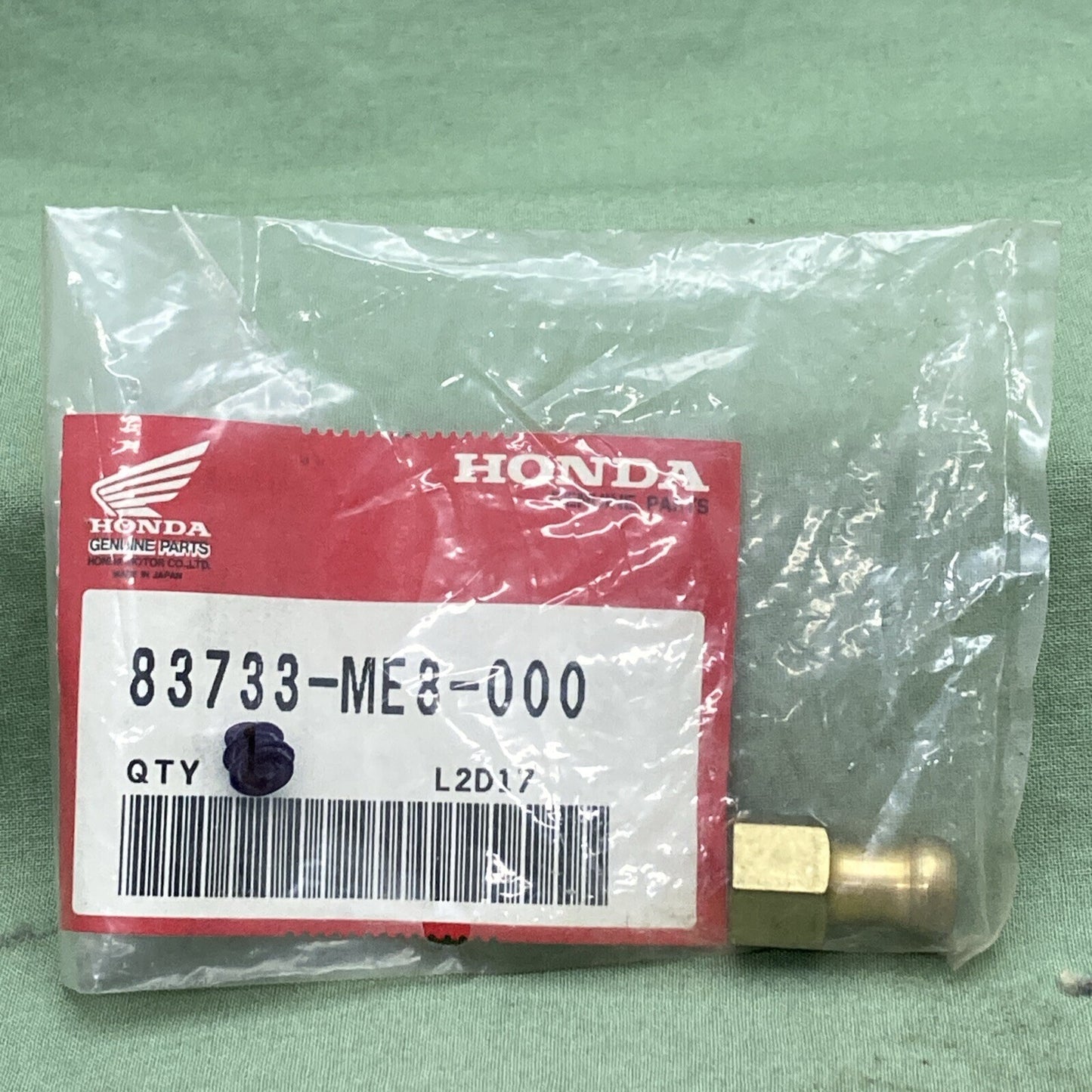 NEW GENUINE HONDA 83733-ME8-000 REAR FENDER Stay, Cowl
