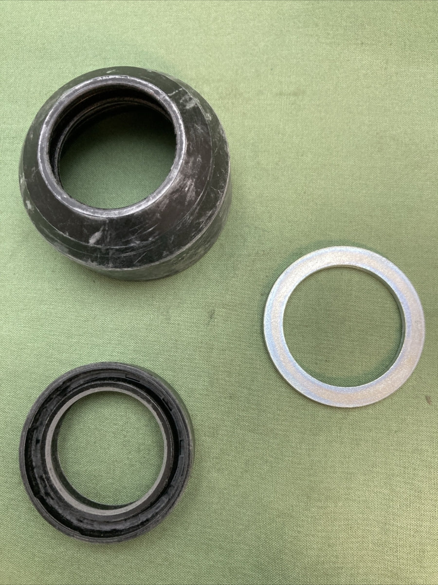 NEW GENUINE HONDA 51490-437-305 SEAL SET, FR. FORK